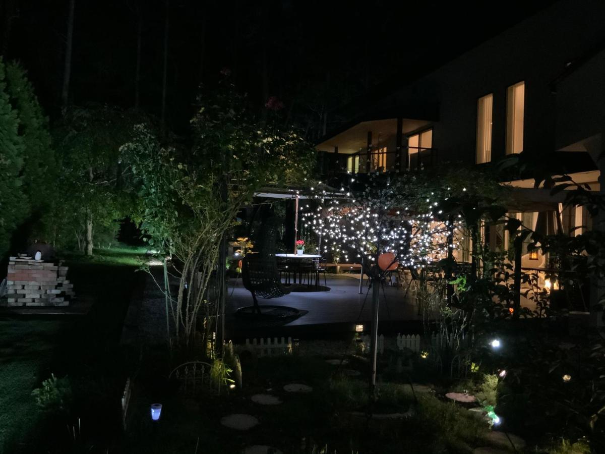 Kakureyado Fujikawaguchiko Bed & Breakfast Exterior photo